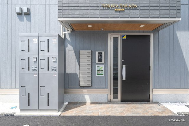 トリシア高田のエントランス|エントランス