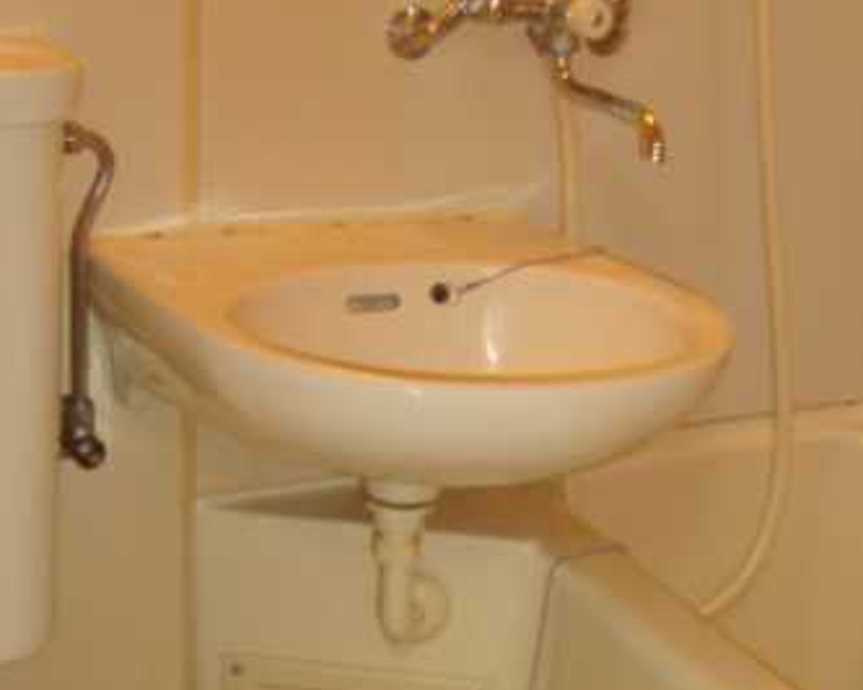 ハイム芳美　角部屋　TVドアホン　バストイレありの洗面所