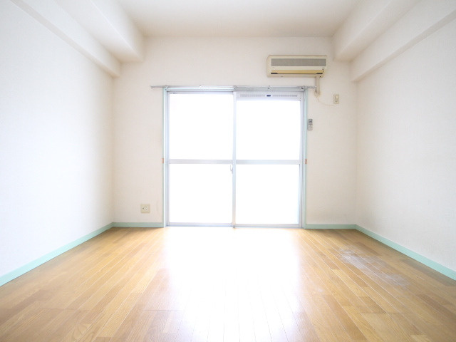 モーヴ藤崎の居間・リビング