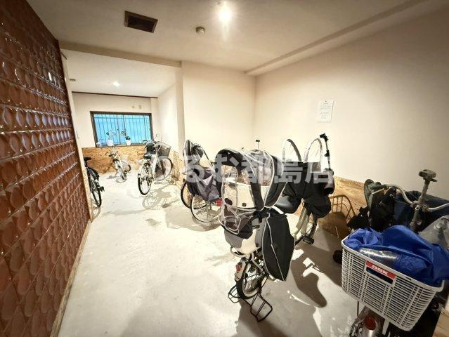 高殿マンションのロビー