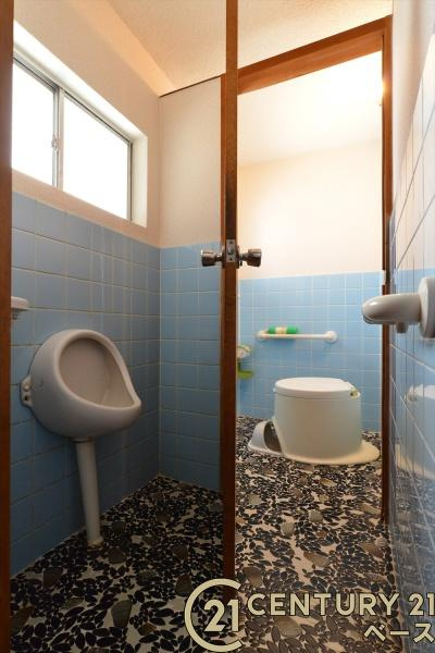 橿原市観音寺町　一戸建のトイレ