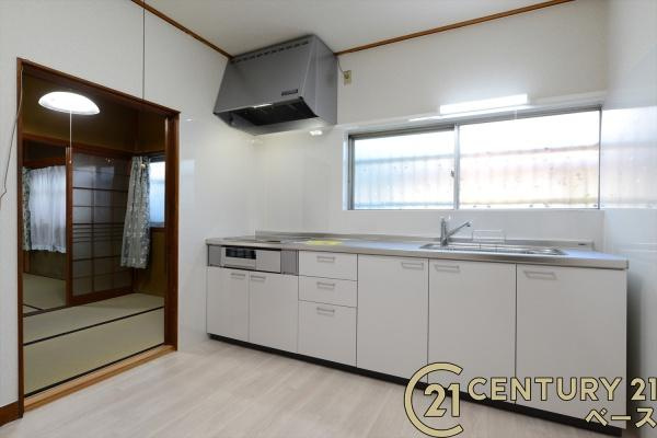 橿原市観音寺町　一戸建の居間・リビング