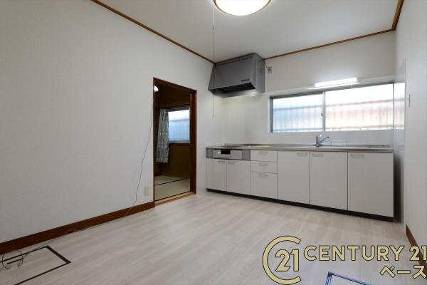 橿原市観音寺町　一戸建の居間・リビング