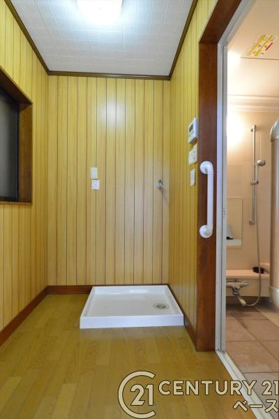 橿原市観音寺町　一戸建の独立洗面台