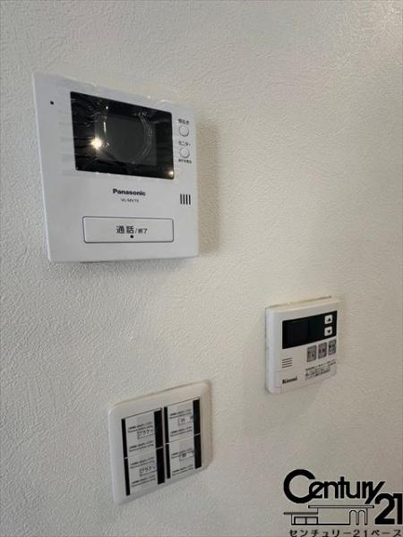 香芝市五位堂１丁目　一戸建のその他|■現地撮影写真■来客時に嬉しいテレビモニターホンです！