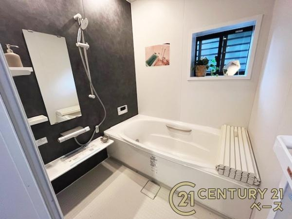 香芝市西真美３丁目　一戸建の浴室