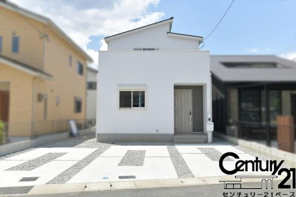 桜井市三輪 ２号地 ／一戸建の駐車場|■現地撮影写真■駐車スペースもしっかりと完備！