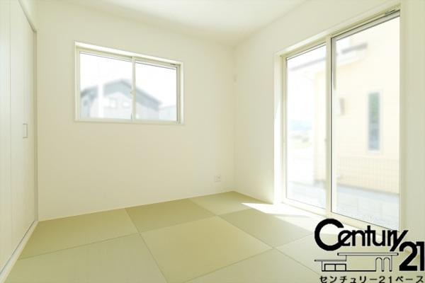 桜井市三輪 ２号地 ／一戸建の和室|■現地撮影写真■ほっこり落ち着ける、リビング隣接タイプの和室です！