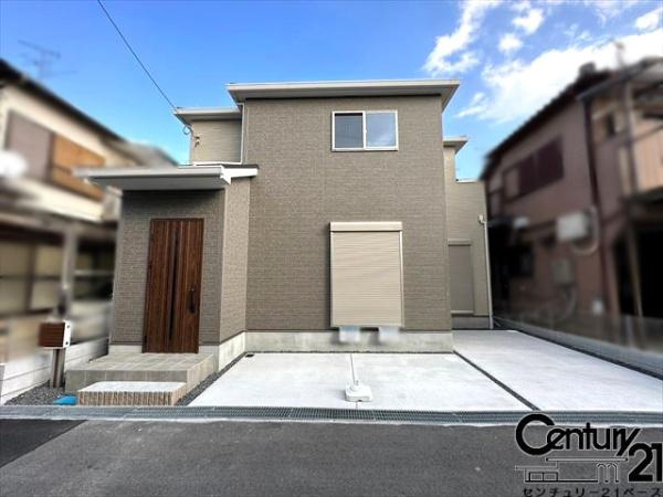 生駒郡斑鳩町目安４丁目 ／一戸建