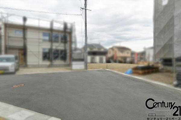 橿原市城殿町  １２号地　建築条件なし土地の前面道路含む現地写真|■現地撮影写真■小学校まで徒歩１５分程で通学が安心！