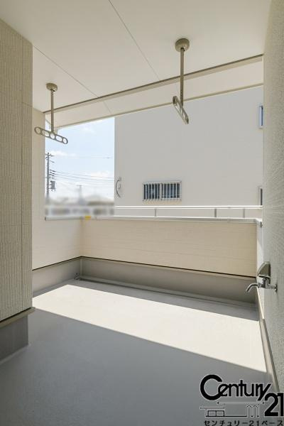 香芝市磯壁５丁目 ４号地／一戸建のバルコニー|■現地撮影写真■陽当たり良好な南面バルコニーです！
