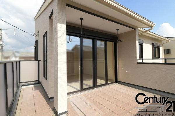 香芝市磯壁５丁目 ２号地／一戸建のバルコニー|■現地撮影写真■眺めの良いバルコニー完備です！