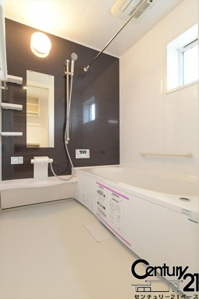 香芝市磯壁５丁目 ２号地／一戸建の浴室|■現地撮影写真■ゆったりサイズの浴室で１日の疲れをリセット！