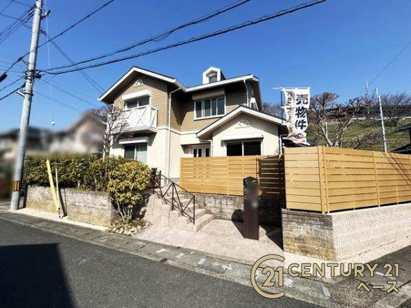 宇陀市榛原ひのき坂３丁目の中古一戸建の外観|■現地撮影写真■平成元年建築・人気の角地・オール電化住宅で室内リフォーム歴多数あり、大変きれいにお使いです！お気軽にお問い合わせください！