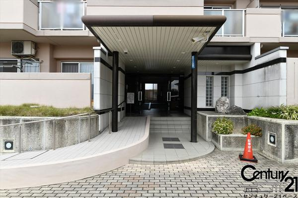 サンヴェール橿原神宮前のエントランス|■現地撮影写真■こちらは正面出入口です！