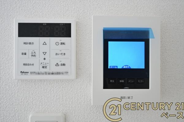 奈良市帝塚山３丁目の新築一戸建の内装|■現地撮影写真■ＴＶモニター付きインターホンで防犯対策もバッチリ！来客も一目でわかり安心です！