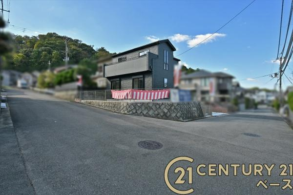 奈良市帝塚山３丁目の新築一戸建の前面道路含む現地写真|■現地撮影写真■お気軽にお問い合わせくださいませ！