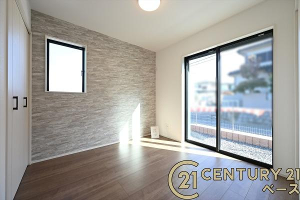 奈良市帝塚山３丁目の新築一戸建の洋室|■現地撮影写真■こちらは約４．５帖の洋室です！