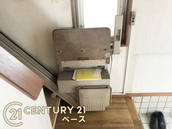 大和高田市南陽町　一戸建の内装|■現地撮影写真■こちらは階段になっております。
