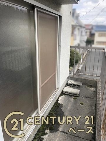 大和高田市南陽町　一戸建のバルコニー|■現地撮影写真■広々開放感溢れるバルコニー付き！