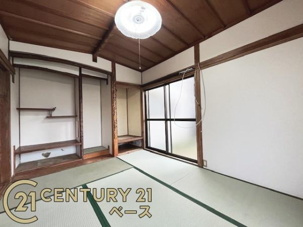 奈良市菅原町の中古一戸建の和室|■現地撮影写真■ほっこり落ち着ける、リフォーム済の和室です！