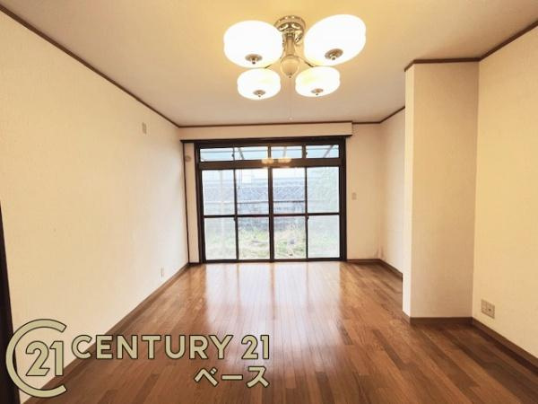 奈良市菅原町の中古一戸建の洋室