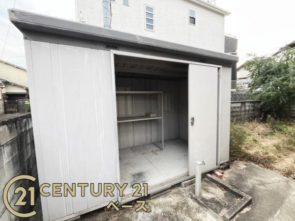 奈良市菅原町の中古一戸建のその他|■現地撮影写真■大型の外部物置！