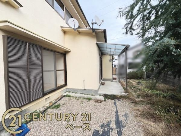 奈良市菅原町の中古一戸建の庭|■現地撮影写真■ＢＢＱや家庭菜園など多用途に楽しめるお庭付き！