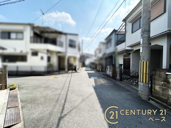 大和郡山市新町　一戸建の前面道路含む現地写真|■現地撮影写真■道路との高低差がないフラットな敷地です！