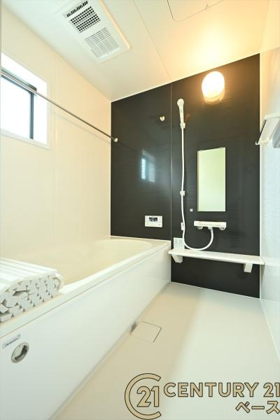 リーブルガーデン金屋 ２号棟 ／新築一戸建の浴室|■現地撮影写真■ゆったりしたサイズの浴室！足を伸ばしての入浴は疲れも癒してくれます！