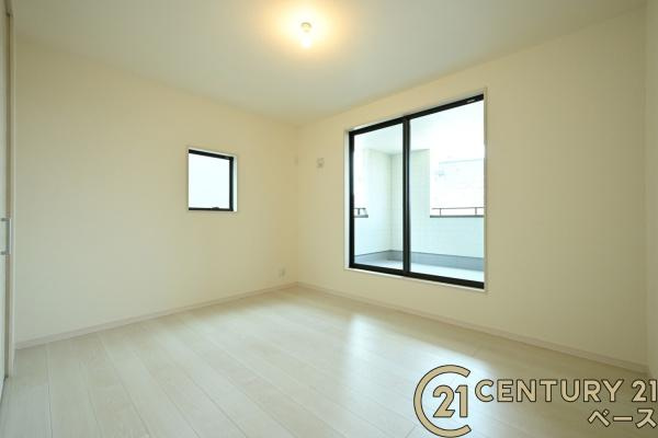 リーブルガーデン金屋 ２号棟 ／新築一戸建の洋室|■現地撮影写真■明るい雰囲気の洋室です！