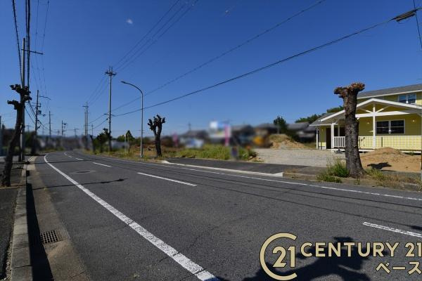 桜井市阿部 ／一戸建の前面道路含む現地写真|■現地撮影写真■広々開放感溢れる前面道路です！