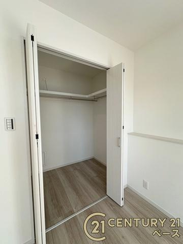 橿原市醍醐町 １号地 ／一戸建の収納|■現地撮影写真■全居室に広々収納スペース完備！