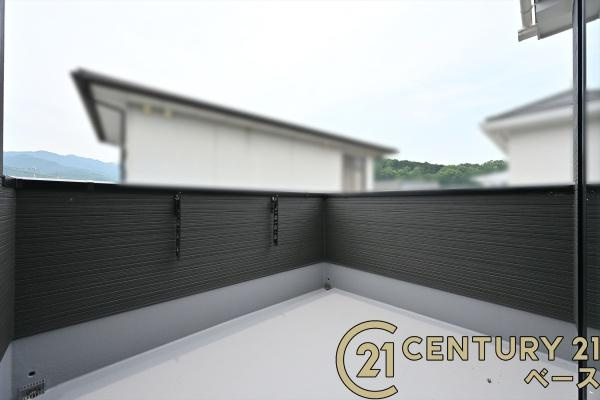 リナージュ阿部 １号棟 ／新築一戸建のバルコニー|■現地撮影写真■日当たりのよいバルコニー！洗濯物もよく乾きます！