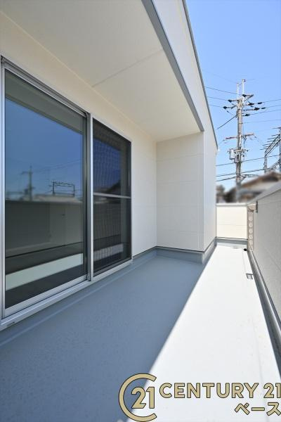 桜井市谷 ３号地 ／新築一戸建のバルコニー|■現地撮影写真■日当たりのよいバルコニー！洗濯物もよく乾きます！