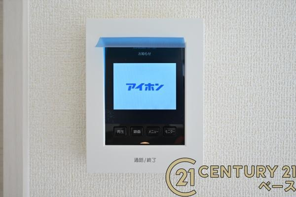 リーブルガーデン植槻町 ２号棟 ／新築一戸建の内装|■現地撮影写真■ＴＶモニター付きインターホンで防犯対策もバッチリ！来客も一目でわかり安心です！