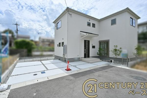 リーブルガーデン植槻町 ２号棟 ／新築一戸建の駐車場|■現地撮影写真■駐車スペース２台分完備！