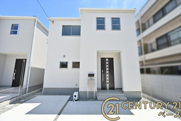 リーブルガーデン別所町 １号棟 ／新築一戸建の駐車場|■現地撮影写真■駐車スペース３台分完備！