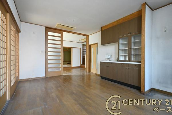 橿原市中町　一戸建の居間・リビング