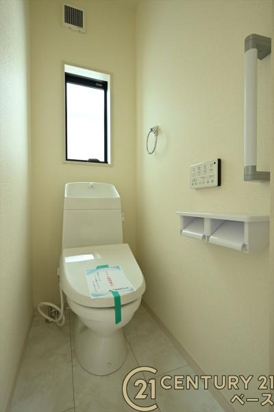 リーブルガーデン藤ノ木台 ３号棟 ／新築一戸建のトイレ|■現地撮影写真■
