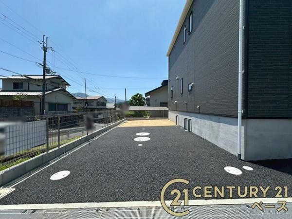 クレイドルガーデン関屋北 ／新築一戸建の駐車場|■現地撮影写真■駐車スペース２台分完備！