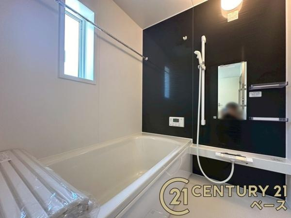 クレイドルガーデン関屋北 ／新築一戸建の浴室|■現地撮影写真■浴室暖房乾燥機が付いており、雨の日でも洗濯物が乾かせます！