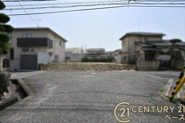 北葛城郡河合町高塚台２丁目　建築条件なし土地の前面道路含む現地写真|■現地撮影写真■ 広々開放的な前面道路です！