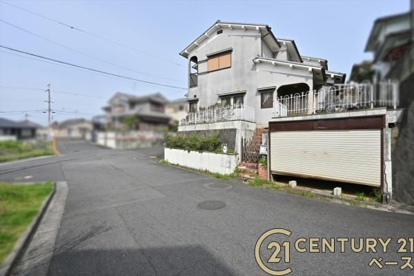 橿原市菖蒲町４丁目　一戸建の前面道路含む現地写真|■現地撮影写真■広々とした開放感ある前面道路です！