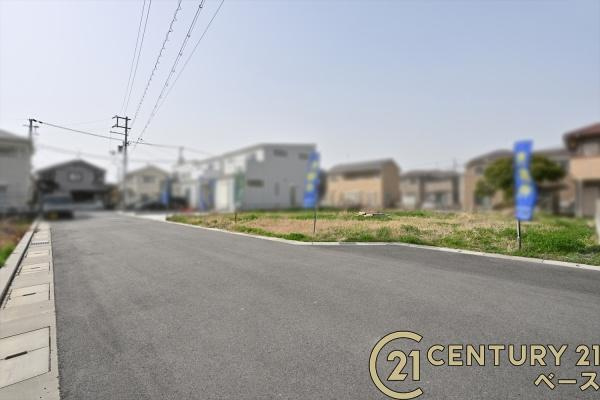 橿原市曲川町５丁目 ２号地　建築条件なし土地の前面道路含む現地写真|■現地撮影写真■落ち着いた雰囲気の閑静な住宅地内です！
