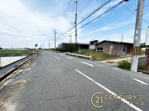 大和郡山市小南町　一戸建の前面道路含む現地写真|■現地撮影写真■落ち着いた雰囲気の閑静な住宅地内です！お気軽にお問い合わせくださいませ！