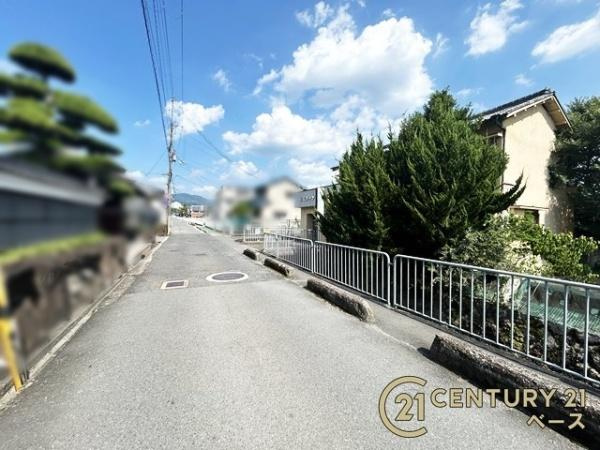 天理市櫟本町　建築条件なし土地の前面道路含む現地写真|■落ち着いた雰囲気の閑静な住宅地内です！