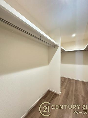 リーブルガーデン結崎 ／新築一戸建の収納|■現地撮影写真■冬物のコートや季節のものなどたくさんしまえる広さ！