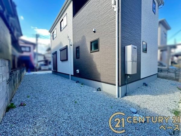 リーブルガーデン結崎 ／新築一戸建の庭|■現地撮影写真■多用途に使用可能！広々としたお庭があります！