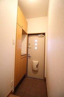 グレイス吉田　Ⅱ番館の玄関|ゆったりとした玄関です